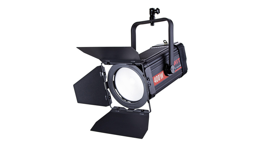 SWIT FL-C400D – студиен двуцветен Френел LED прожектор 400 W