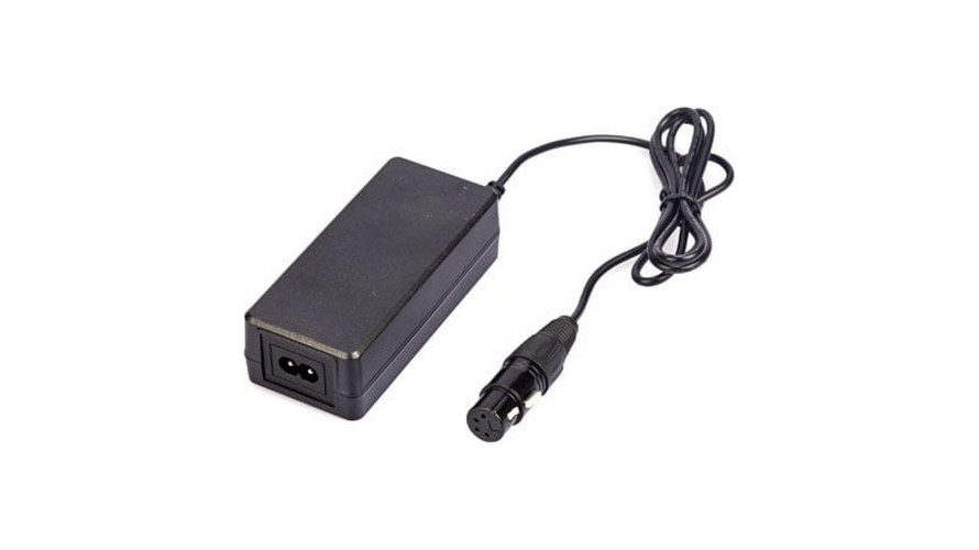 SWIT CL-60D Adaptor – захранващ адаптер 15 V, 4,3 A, 65 W, 4-pin XLR (прав) SWIT CL-60D Adaptor – захранващ адаптер 15 V, 4,3 A, 65 W, 4-pin XLR (прав)