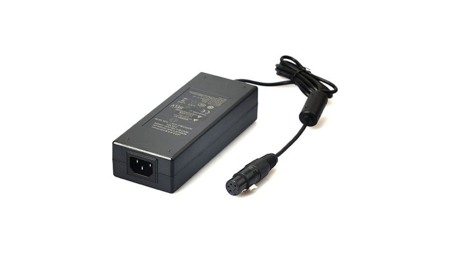 SWIT SL Adaptor – захранващ адаптер 15 V, 10 A, 150 W, 4-pin XLR (прав)